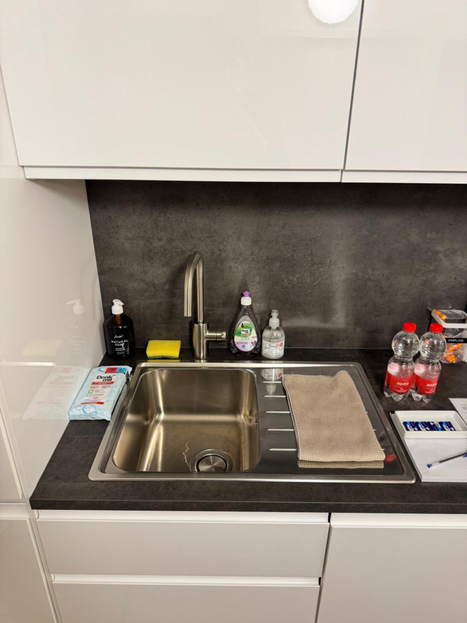 Cozy City Center, 4 Bedroom- 120Sq, 5Min Walk To Main Station Basilea Esterno foto